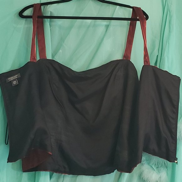 Shiny dark red top - Picture 4 of 5